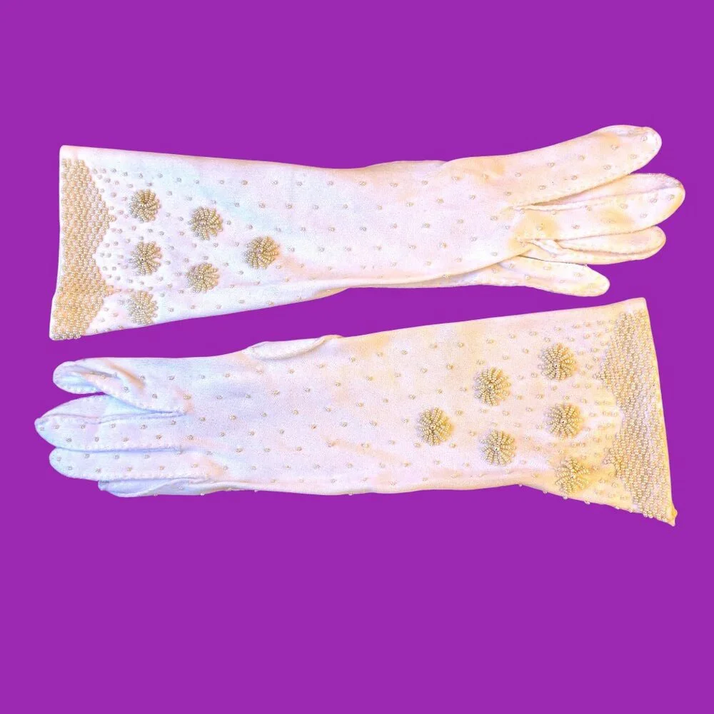 Vintage Hong Kong White Gloves With Beads Flowers Mid Elbow Length Womens 7